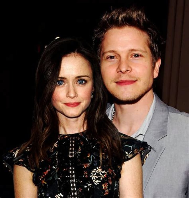 Alexis Bledel and Matt Czuchry: A Deep Dive into Their Relationship and Life Together