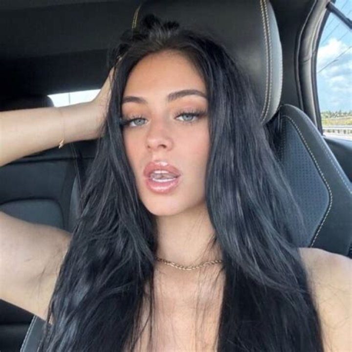 Camilla Araujo OnlyFans: Exploring the Rise and Success of a Digital Creator