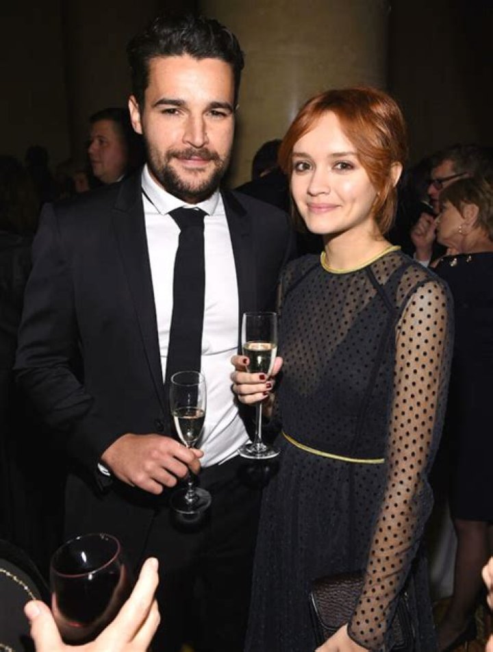 Christopher Abbott Girlfriend: A Deep Dive into His Love Life