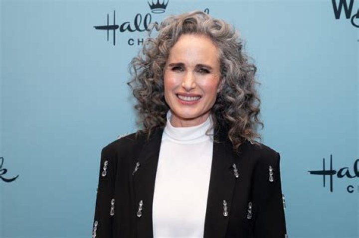 Elaine McCausland: A Rising Star in the World of Entertainment