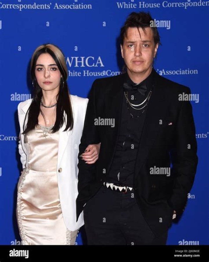 Julian Casablancas and Wife: Love, Life, and Legacy