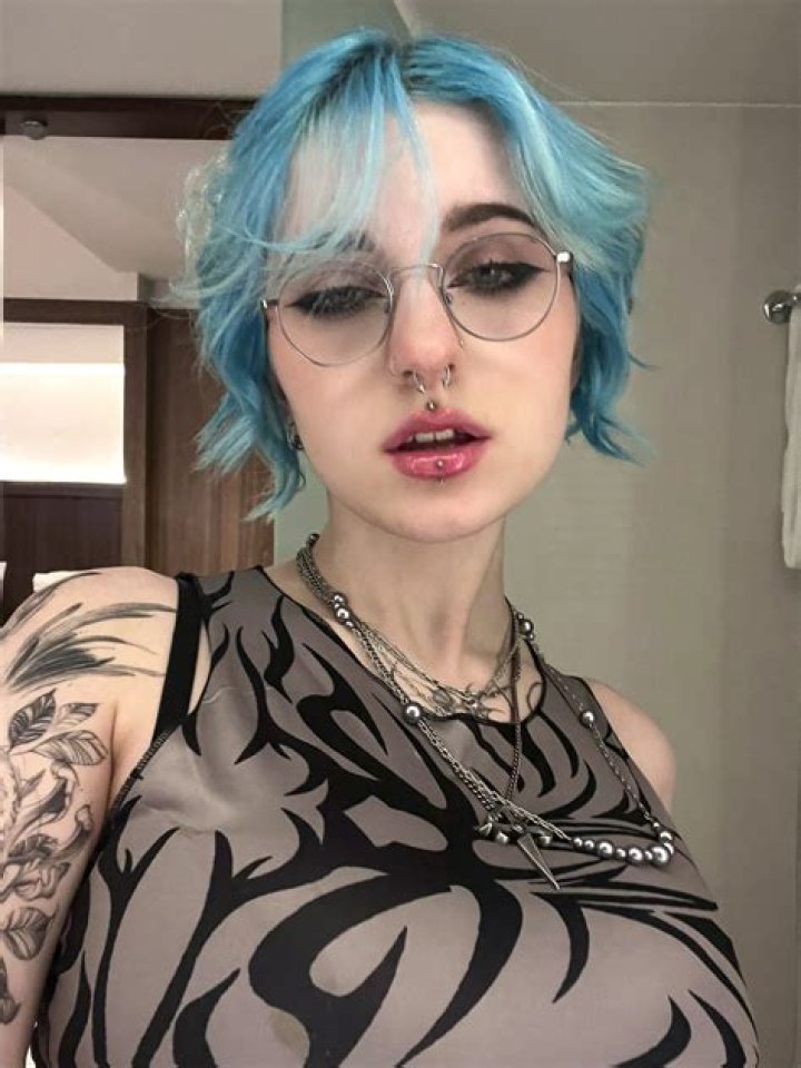 Lyra Crow Leaks: Unveiling the Truth Behind the Controversy