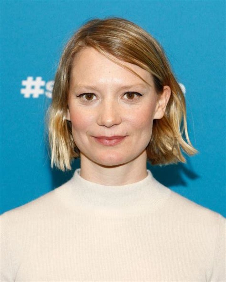 Mia Wasikowska: The Rising Star in Hollywood's Spotlight