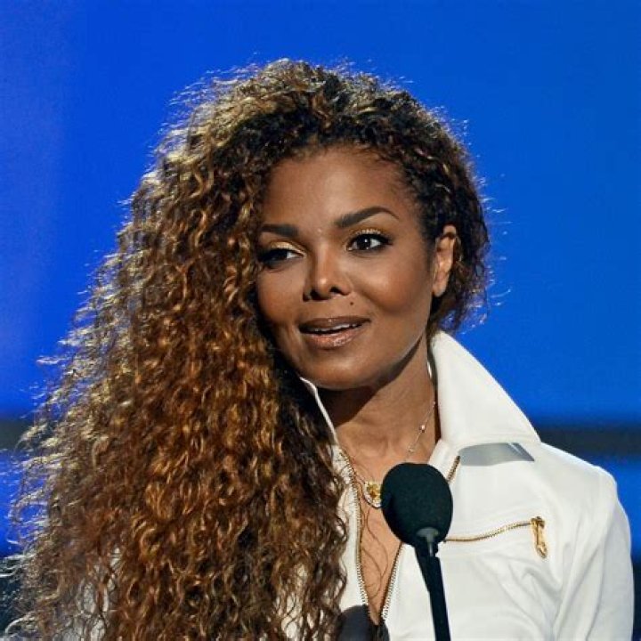 Unveiling Janet Jackson: A Journey Through Iconic Photos
