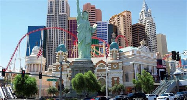 Vegas: The Ultimate Guide to Exploring the Entertainment Capital of the World