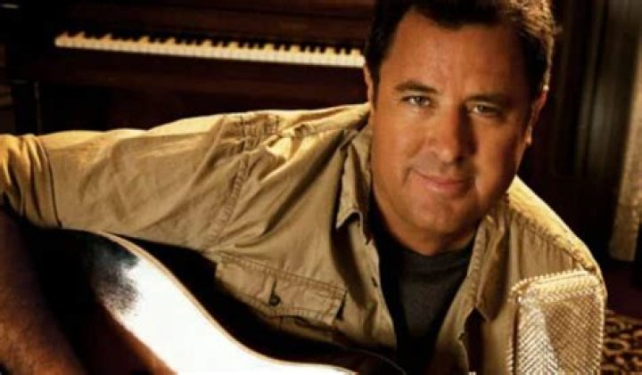 Vince Gill's Illness: A Comprehensive Look at His Health Challenges